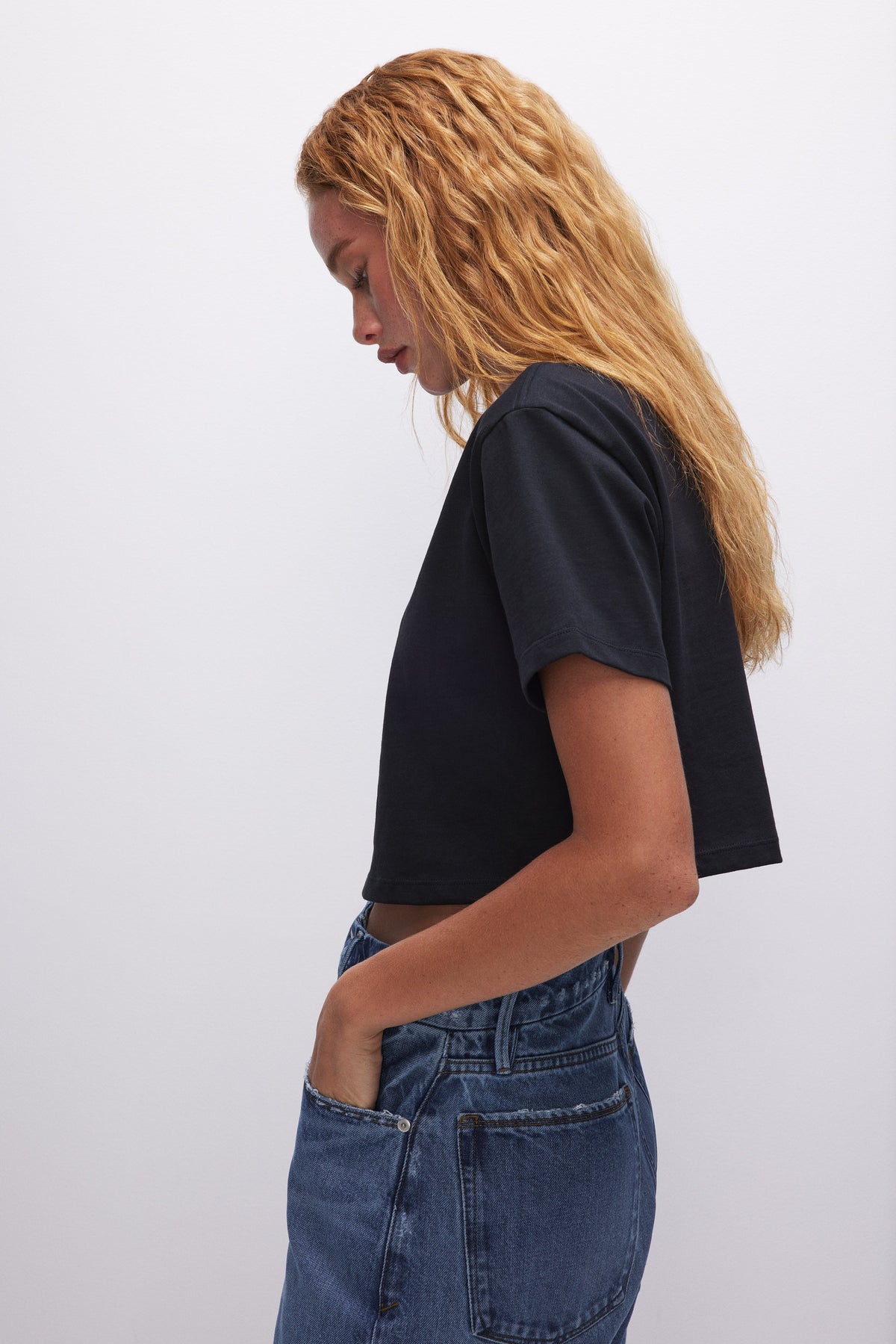 COTTON CROPPED TEE | BLACK001