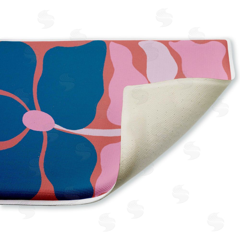 Aralma | Midcentury Flower Symmetry Plush Bath Mat