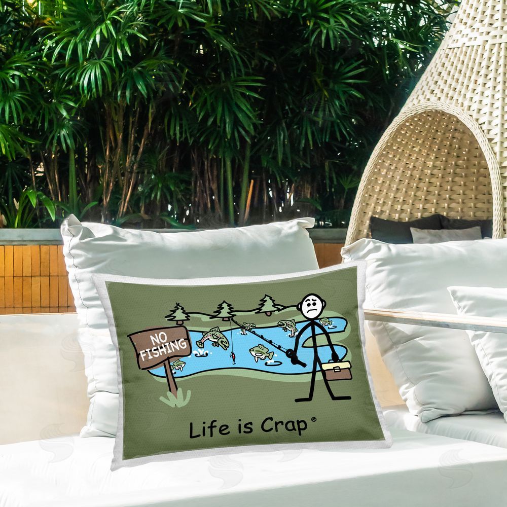 LIC | No Fishing at Pond