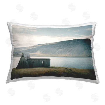 Max Blakesberg Studios | Icelandic Mountain Shore